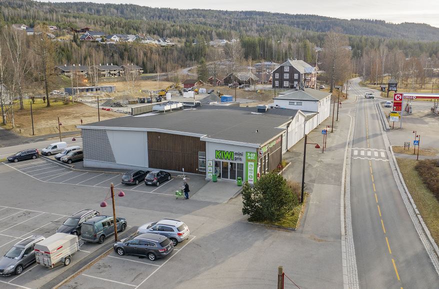 Lampeland Butikkeiendom AS