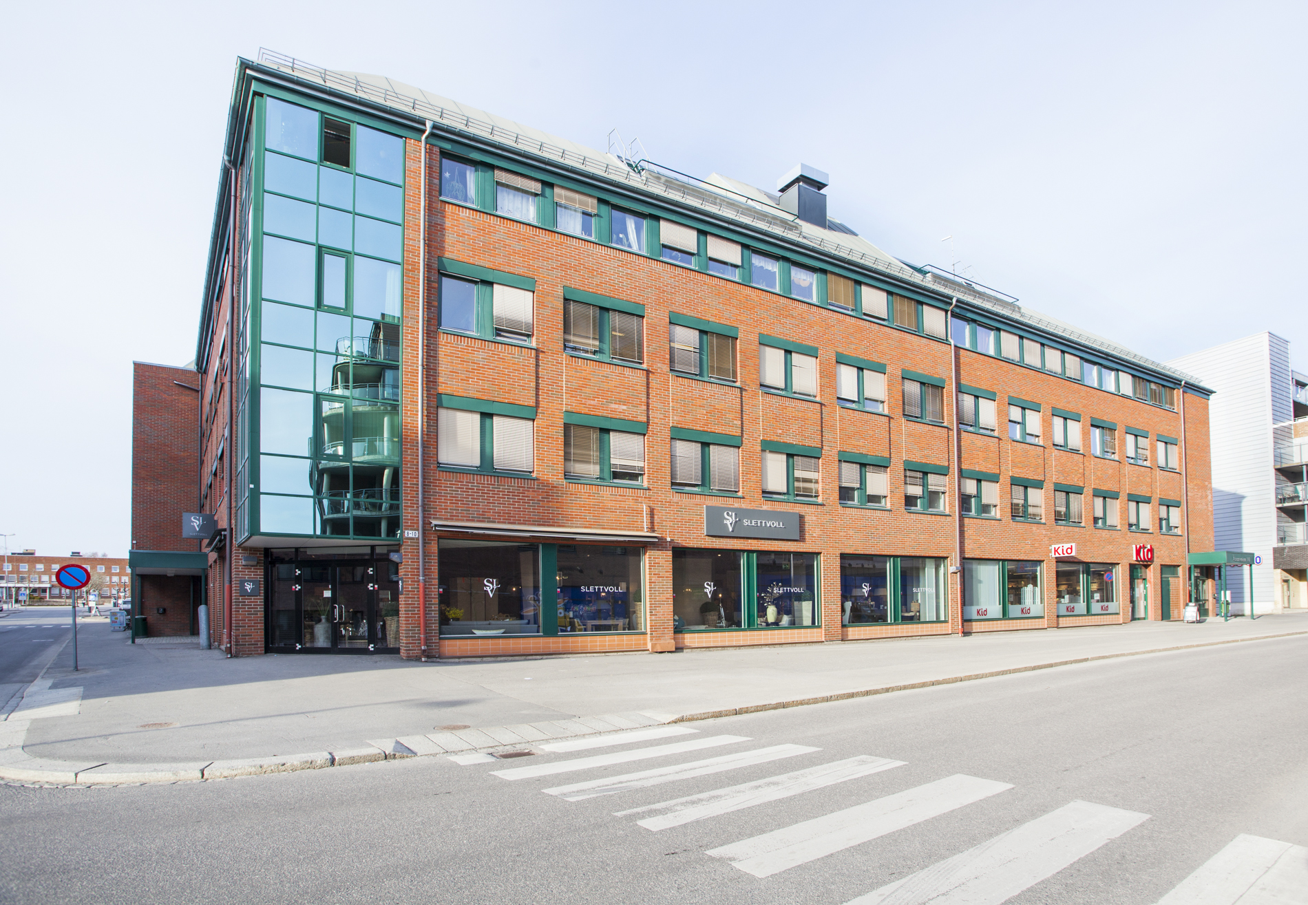 Sentrumveien 6 A/B AS